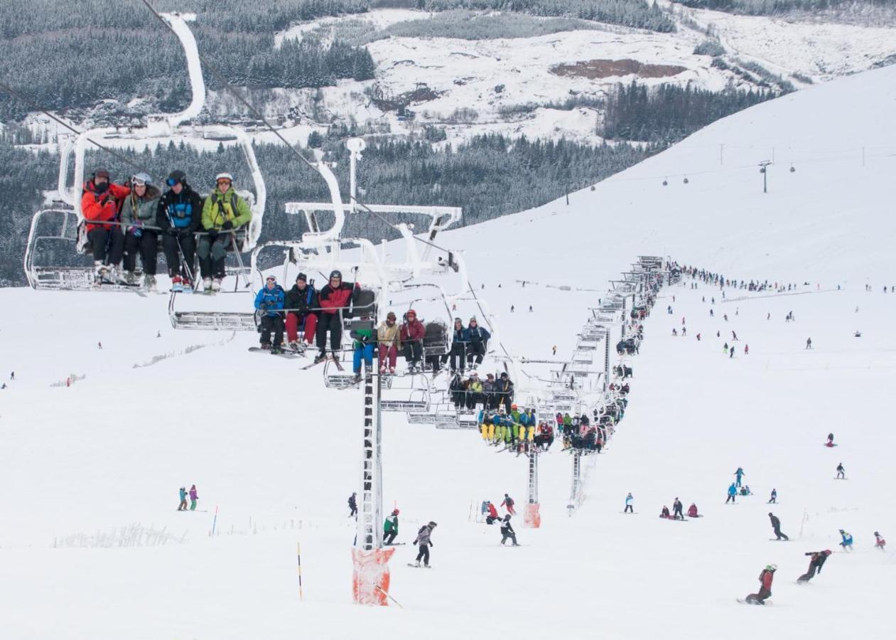 The Base Camp Hotel, Nevis Range Fort William Ngoại thất bức ảnh