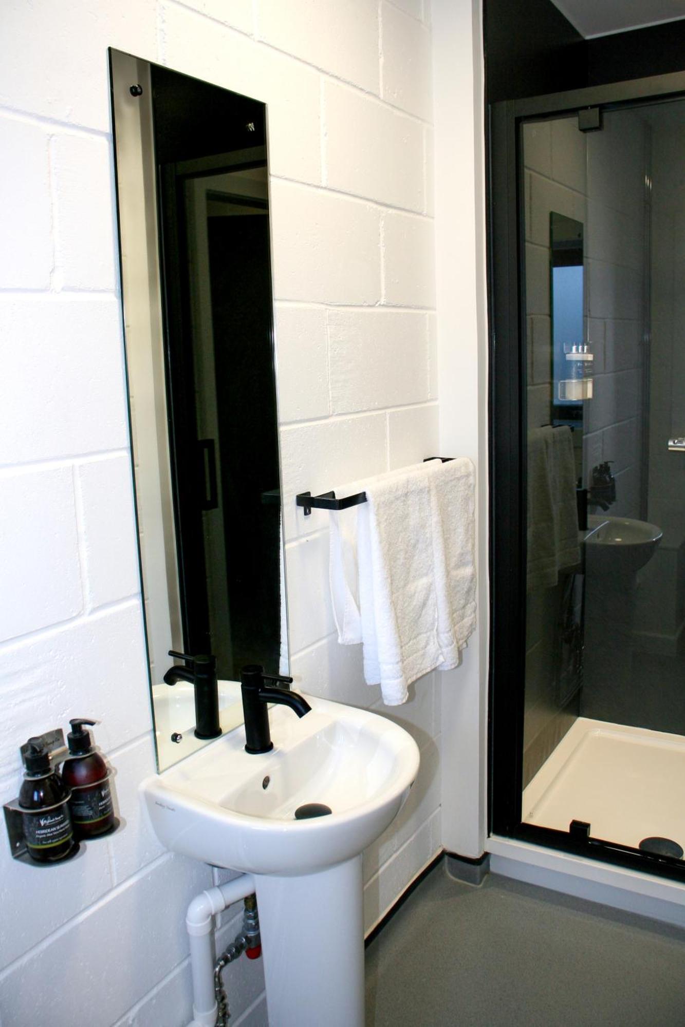 The Base Camp Hotel, Nevis Range Fort William Ngoại thất bức ảnh